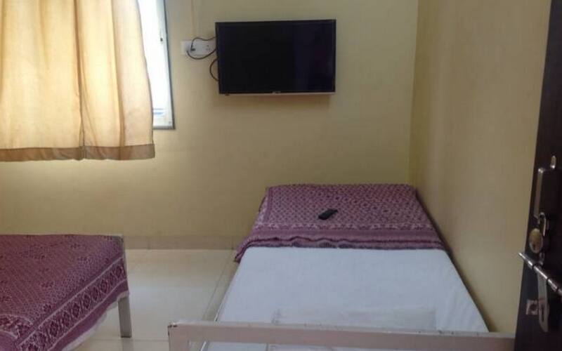 Hotel Dhan Sagar, Satara 2